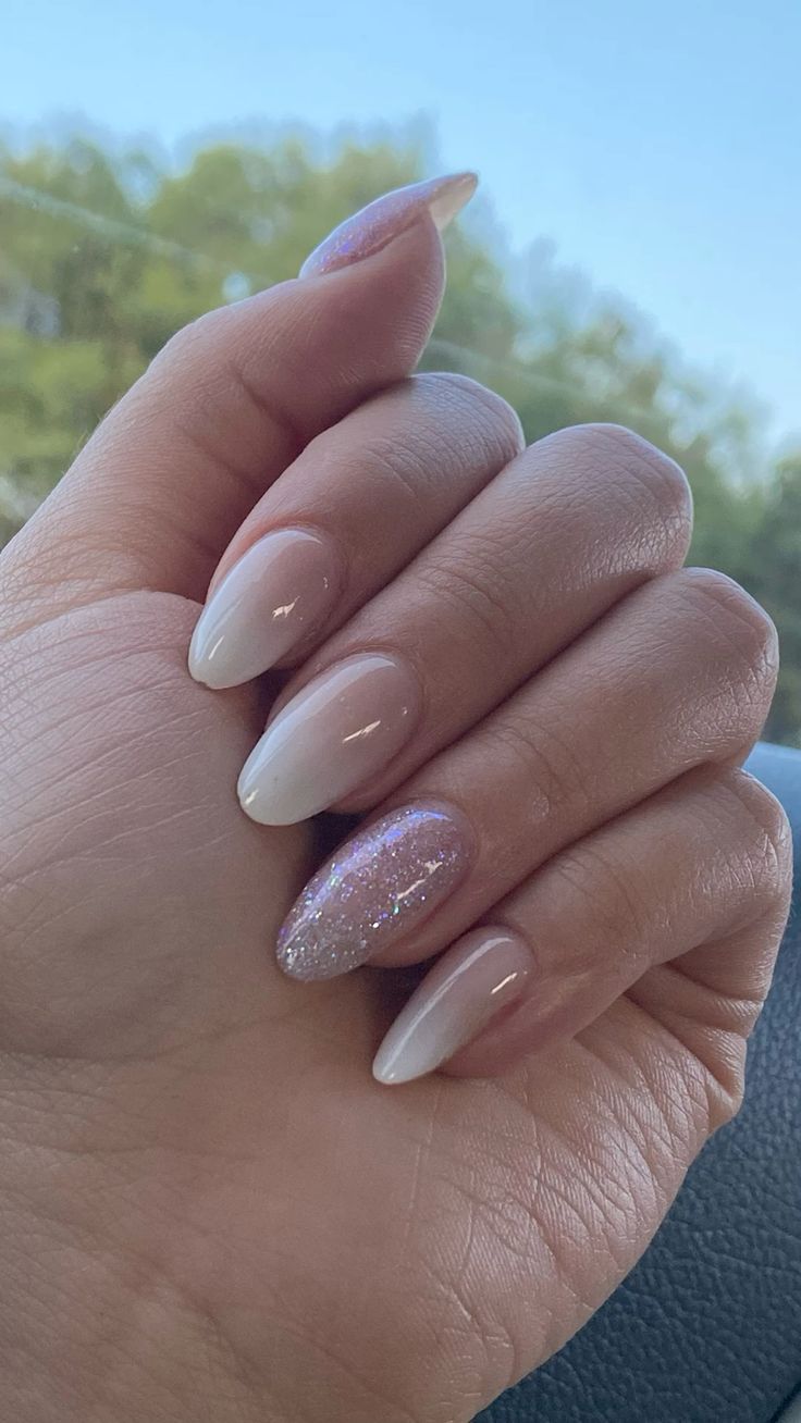 Sheer Pink to White Ombre Oval Nails — Winter Oval Nails