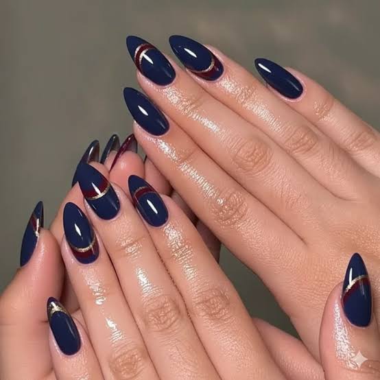 Deep Navy Geometric Line Accents Deep Navy Geometric Line Accents — Fall to Winter Nails
