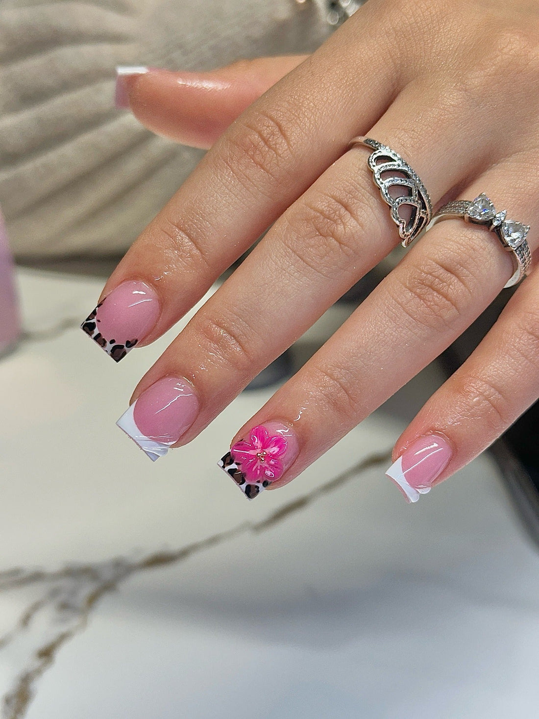 Not Specified Milky White Glossy Square Nails Not Specified Milky White Glossy Square Nails — Short Winter Square Nails