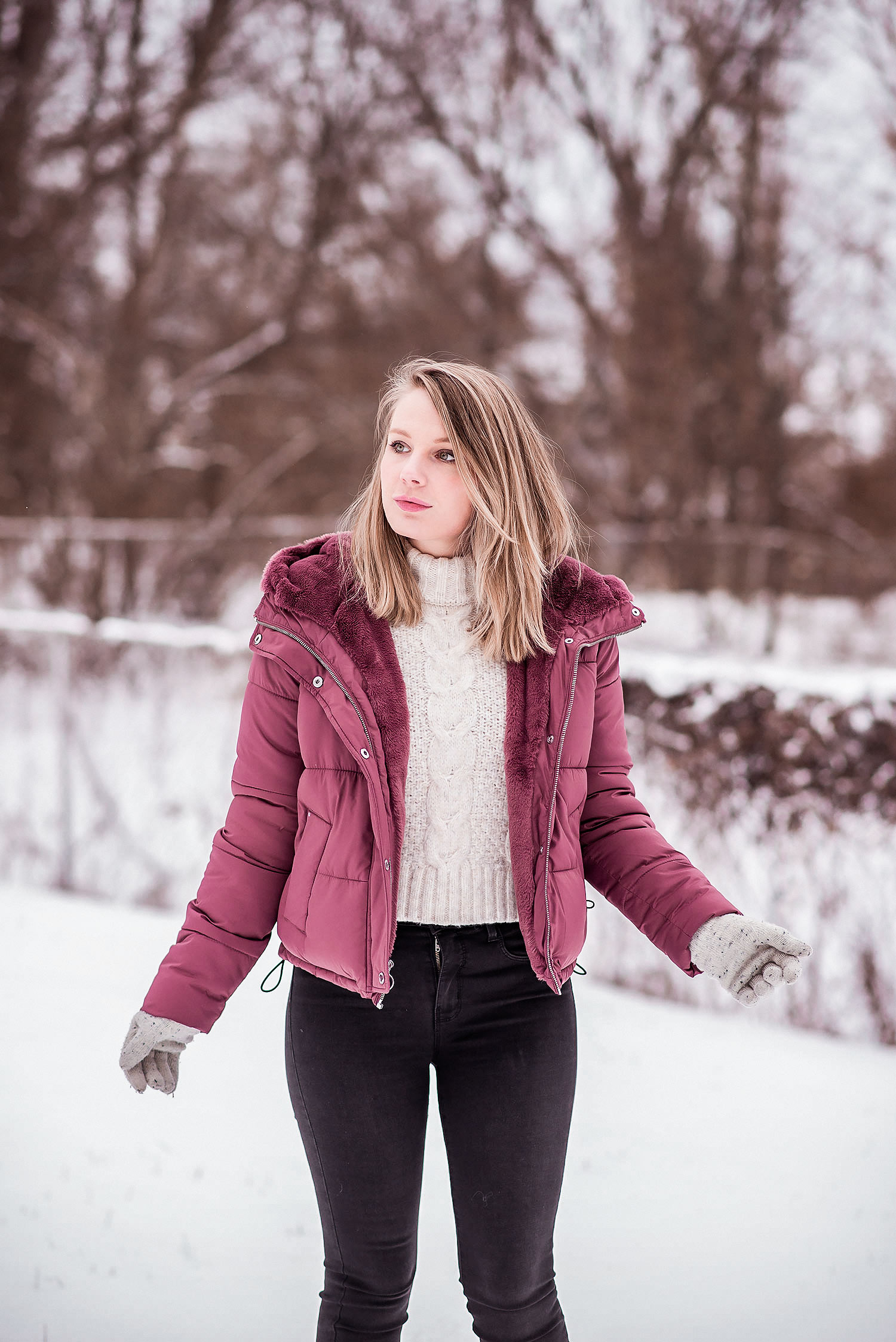 Maroon Puffer with Fur Collar and Fitted Pants Maroon Puffer with Fur Collar and Fitted Pants — Winter Puffer Jacket Outfits