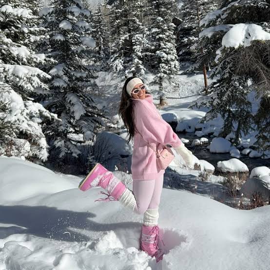 Bright Pink Snow Boots for a Playful Winter Statement — Snow Boots Outfits