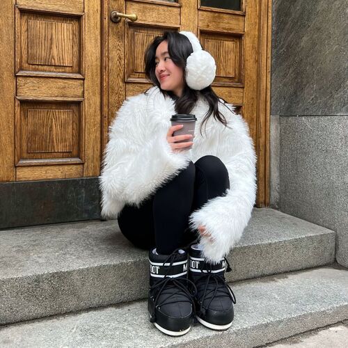 Black Lace-Up Moon Boots with Fluffy Jacket and Earmuffs — Moon Boots Outfits