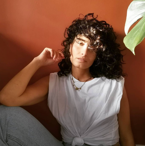 Voluminous Collarbone Blowout Voluminous Collarbone Blowout — Winter Hairstyles for Curly Hair