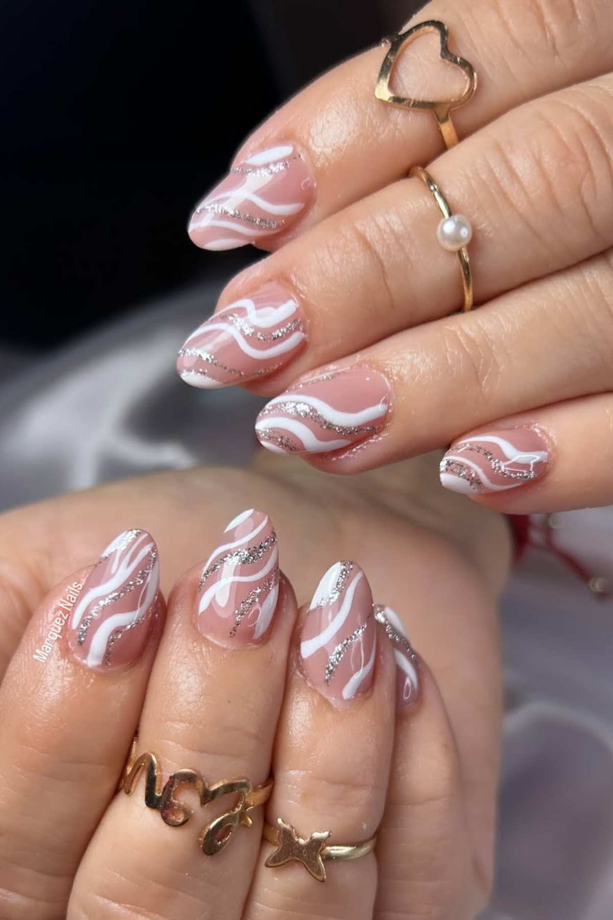 Wavy Silver Glitter Stripe Almond Nails Wavy Silver Glitter Stripe Almond Nails — Almond Nail Inspo