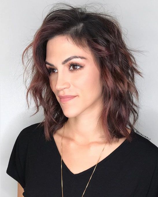 Shoulder-Length Shag With Choppy Bangs Shoulder-Length Shag With Choppy Bangs — Winter Haircuts for Oval Faces