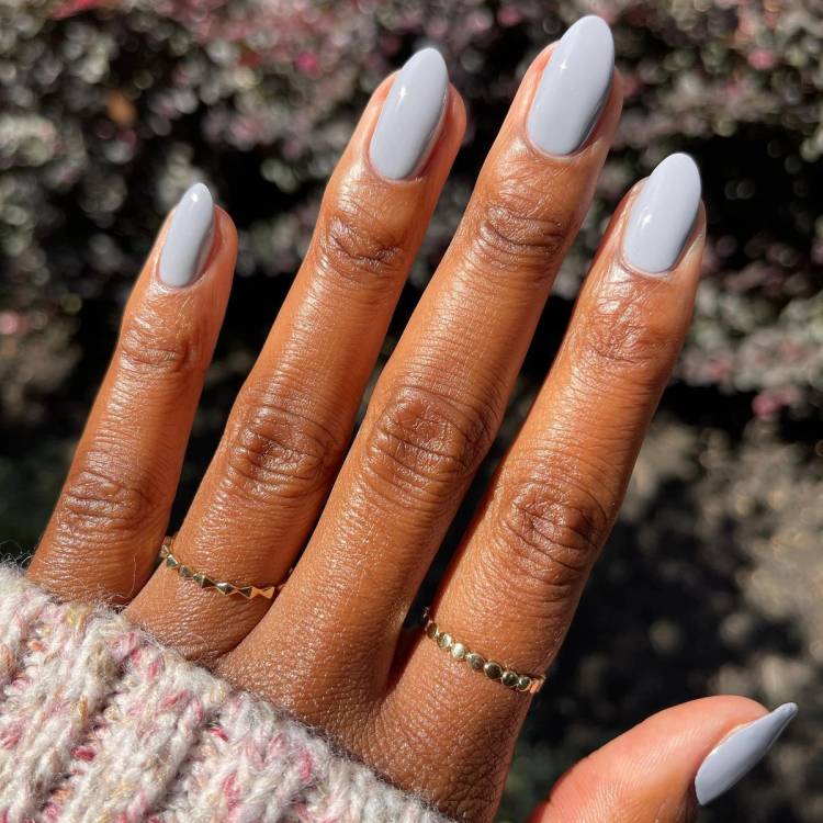 Muted Cool Grey Glossy Nails Muted Cool Grey Glossy Nails — Fall to Winter Nails