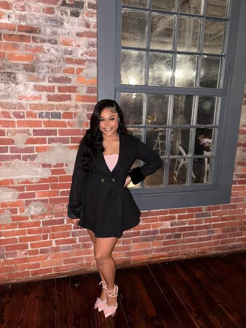 Black Blazer Dress with Faux Fur Cuffs and Pink Heels Black Blazer Dress with Faux Fur Cuffs and Pink Heels — Winter Birthday Outfits