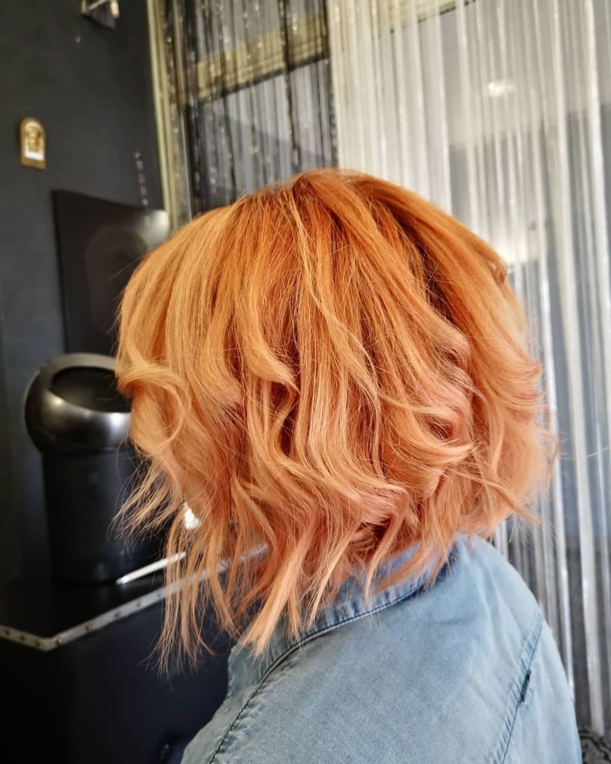 Chin-Length Bob With Copper Highlights Chin-Length Bob With Copper Highlights — Winter Copper Hair Color