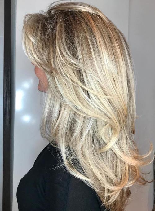 Voluminous Layered Honey Blonde Bob Voluminous Layered Honey Blonde Bob — Winter Hairstyles