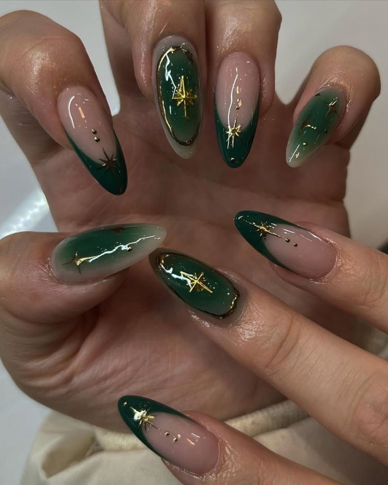 Deep Green Gradient with Gold Stars Deep Green Gradient with Gold Stars — Green Nail Designs