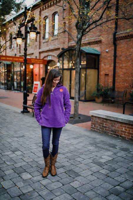Cozy Fleece and Cowboy Boots for a Cold Day Game — Cold Weather Game Day Outfits