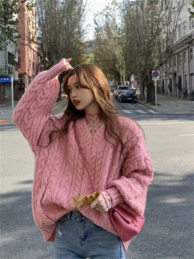 Bold Pink: Voluminous Cable Knit with Denim Bold Pink: Voluminous Cable Knit with Denim — Oversized Sweater Outfits