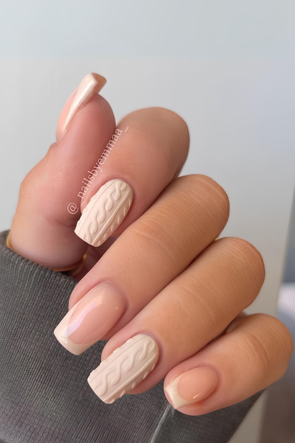 Subtle Knit Accents on French Tips — Sweater Nails