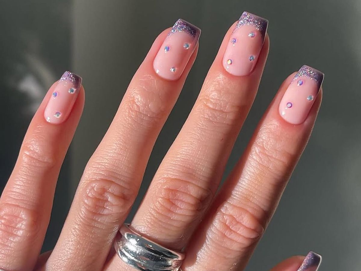 Glossy With Glitter Visual Idea — Winter French Tip Nails