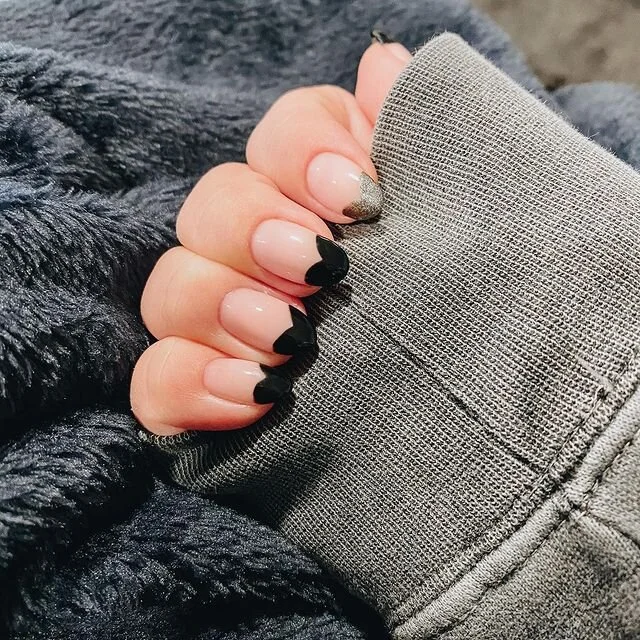 The Single Detail A Reader Notices First Visual Idea The Single Detail A Reader Notices First Visual Idea — Short Winter Almond Nails