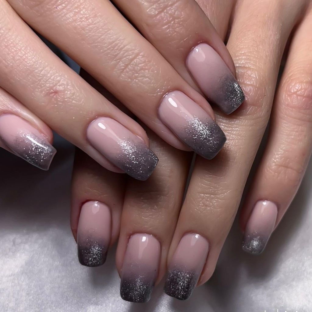 Pink to Gray Glitter Ombre Square Nails Pink to Gray Glitter Ombre Square Nails — Winter Gray Nails