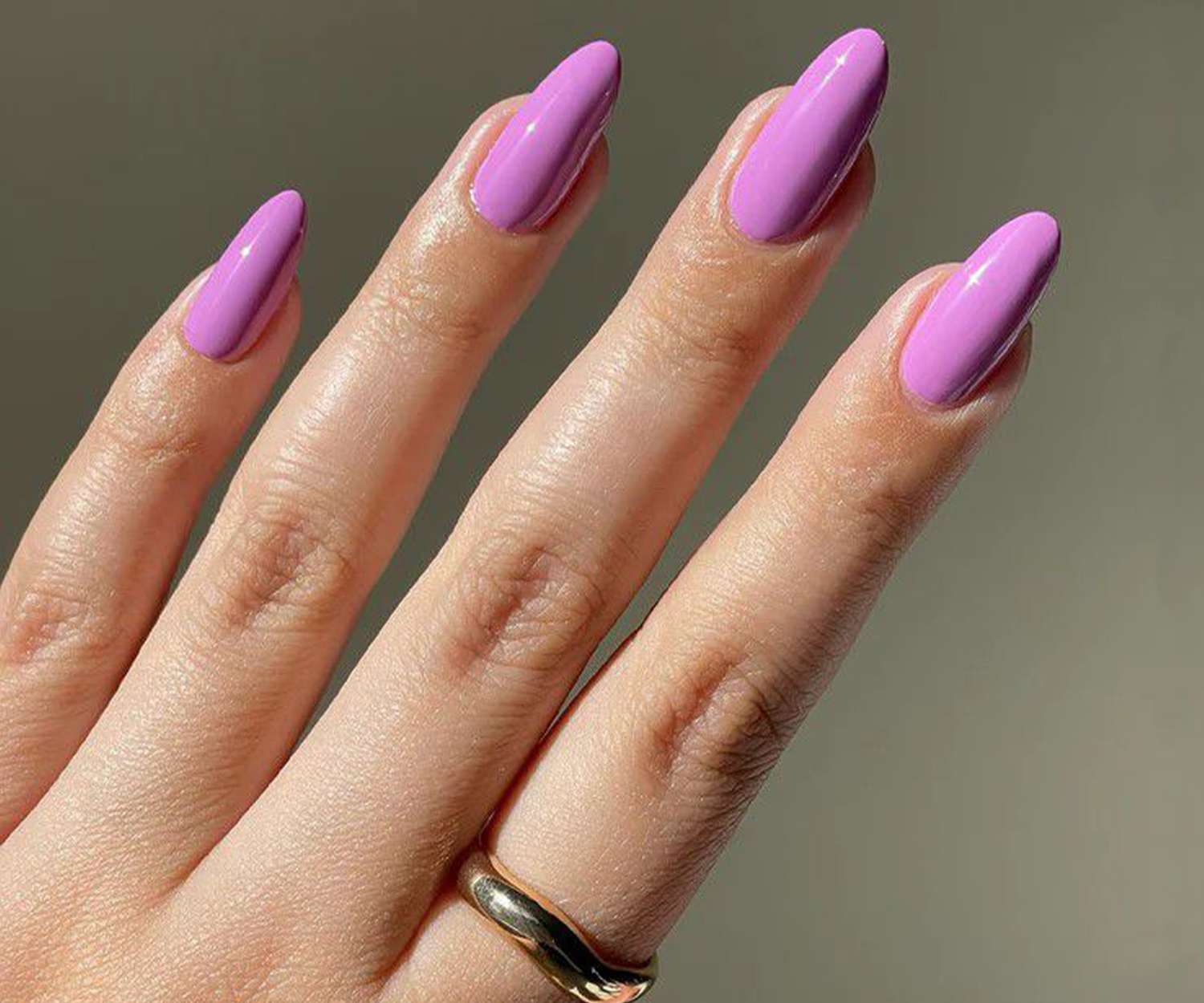 Medium Purple Gloss — Winter to Spring Transition Nails