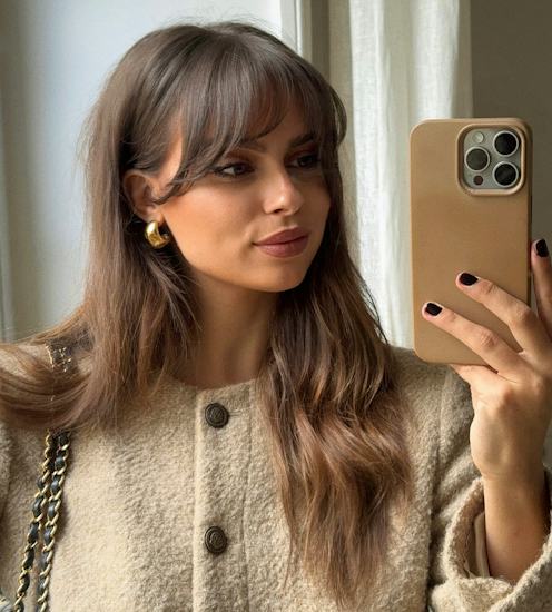Air-Dried Collarbone Lob With Wispy Bangs Air-Dried Collarbone Lob With Wispy Bangs — Winter Haircuts with Bangs