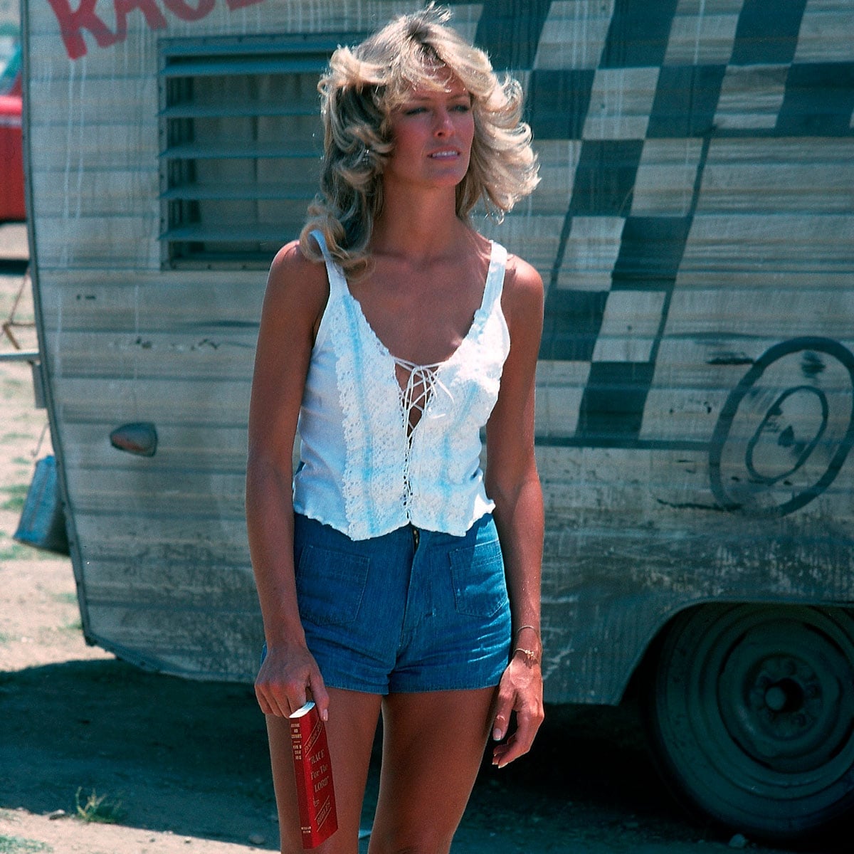 High-Waisted Denim Shorts With Lace-Up Tank High-Waisted Denim Shorts With Lace-Up Tank — 70s Style Inspiration