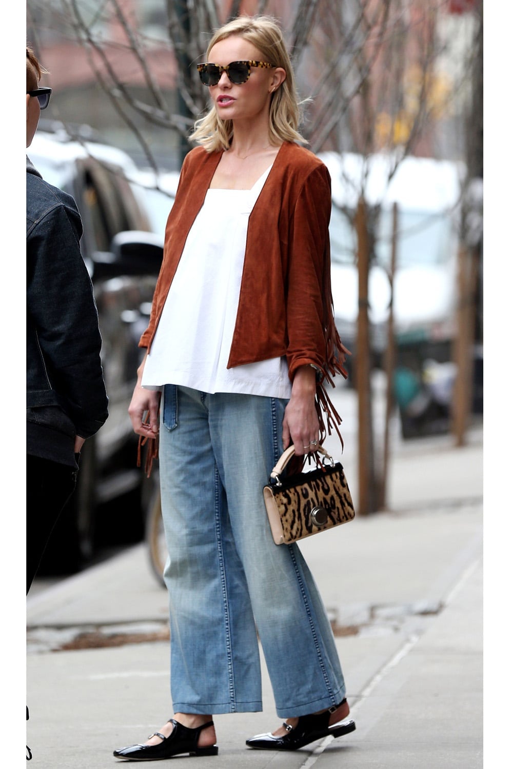Suede Fringe Jacket With Wide Leg Jeans Suede Fringe Jacket With Wide Leg Jeans — 70s Style Inspiration