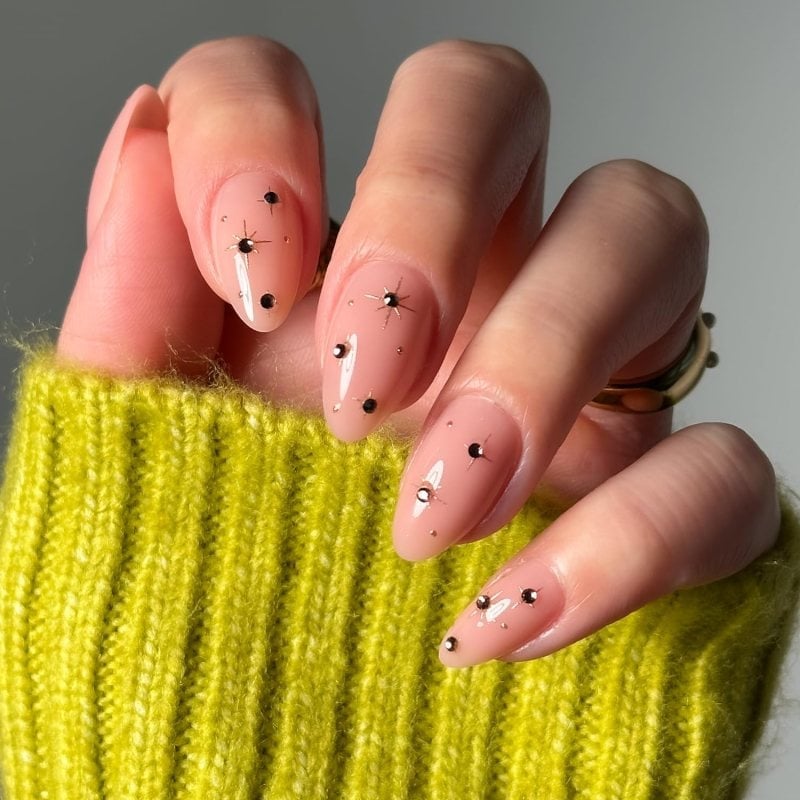 Medium Almond Nude Celestial Rhinestone Stars Medium Almond Nude Celestial Rhinestone Stars — Acrylic Nails Almond Ideas