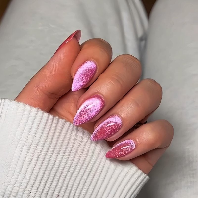 Bright Pink Velvet Cat-Eye Almond Nails Bright Pink Velvet Cat-Eye Almond Nails — Acrylic Nails Almond Ideas