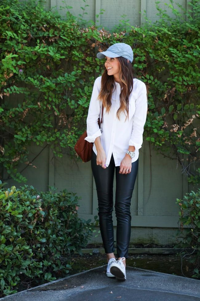 Faux Leather Leggings With Button-Down Shirt Faux Leather Leggings With Button-Down Shirt — Aesthetic Black Leggings Outfit
