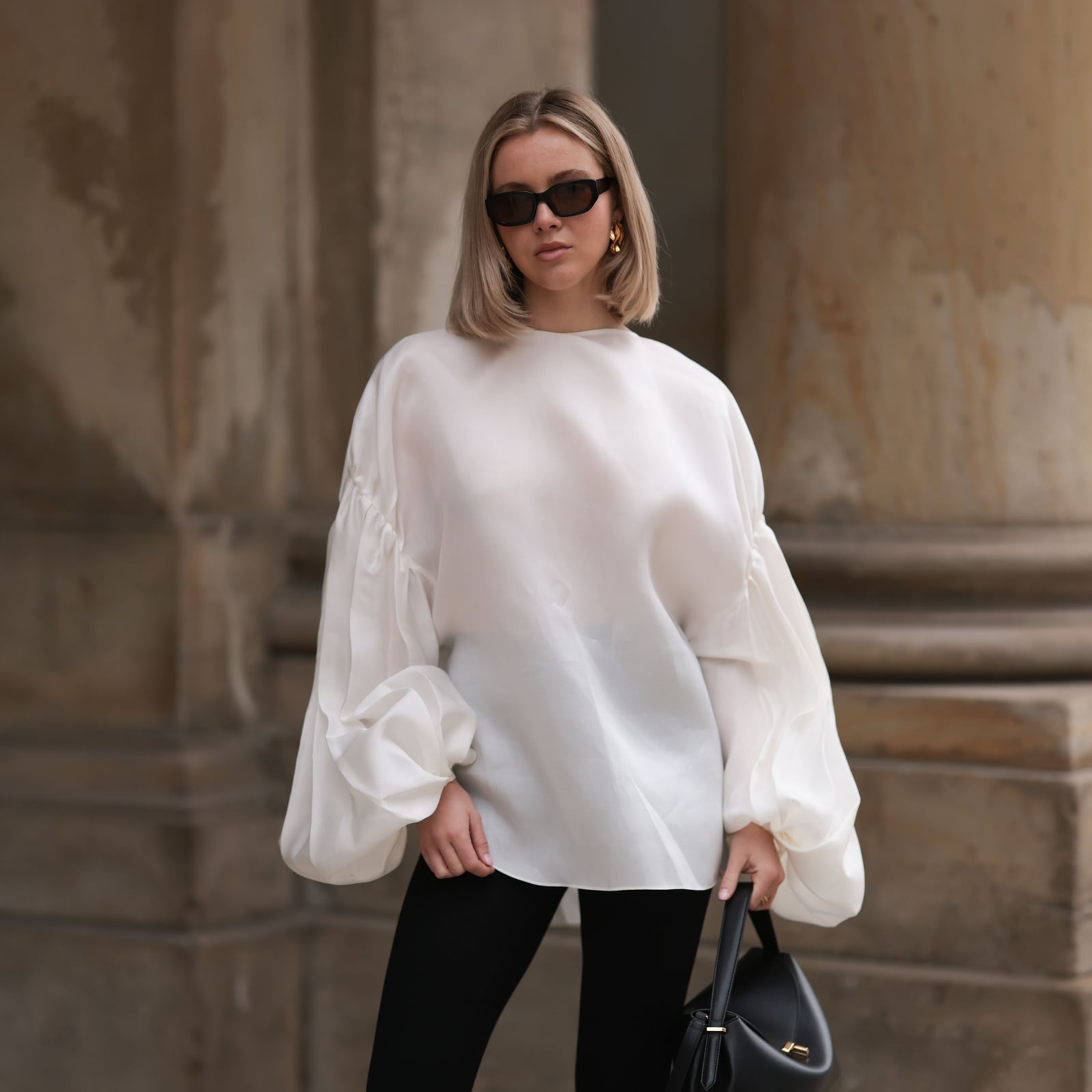 Leggings With Voluminous Sheer Blouse Leggings With Voluminous Sheer Blouse — Aesthetic Black Leggings Outfit