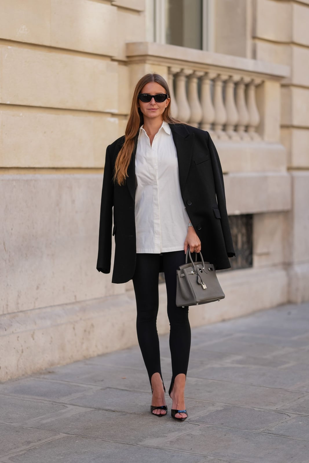 Stirrup Leggings With Draped Blazer Stirrup Leggings With Draped Blazer — Aesthetic Black Leggings Outfit
