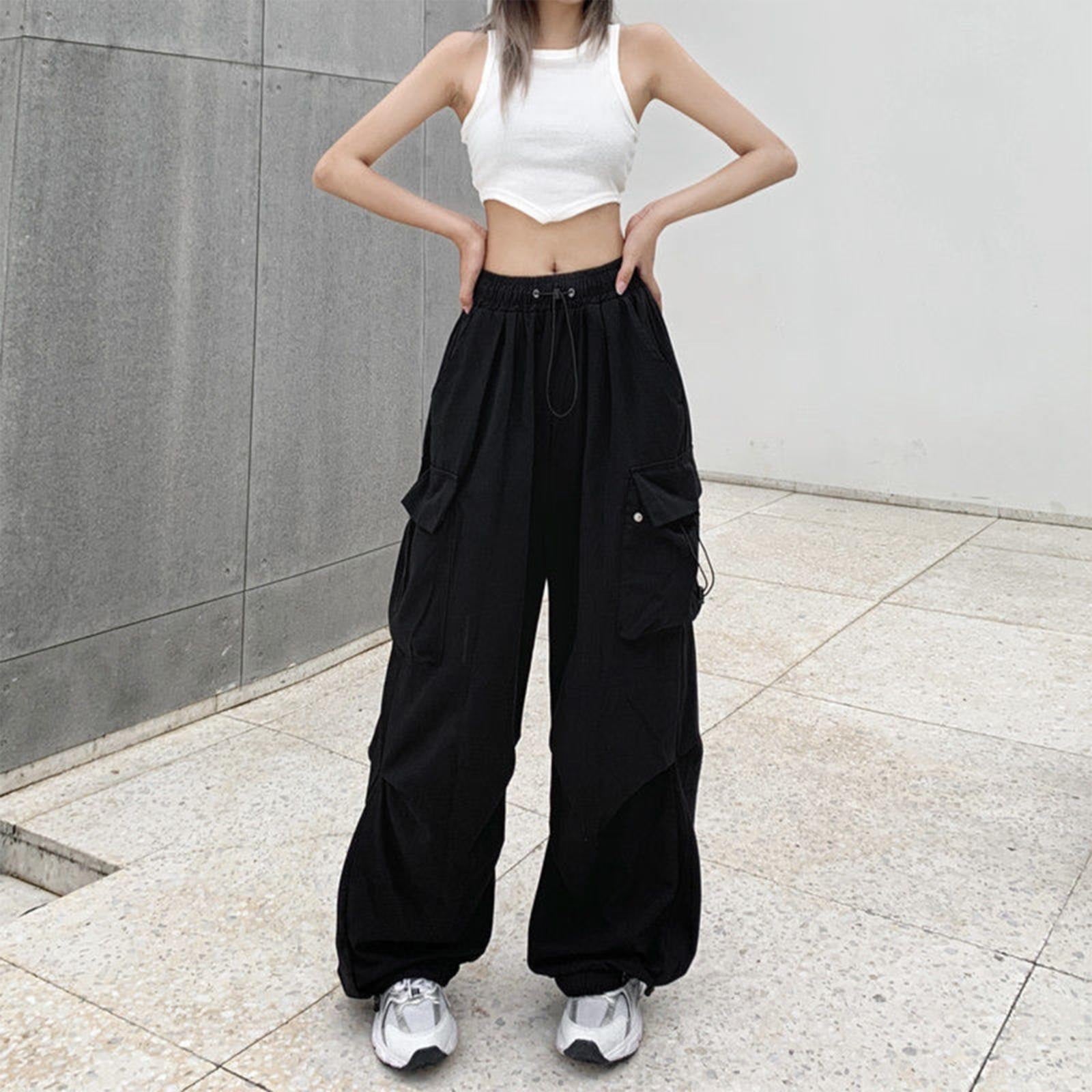 Cargo Pockets Sweatpants With White Crop Top — Aesthetic Black Sweatpants Outfit