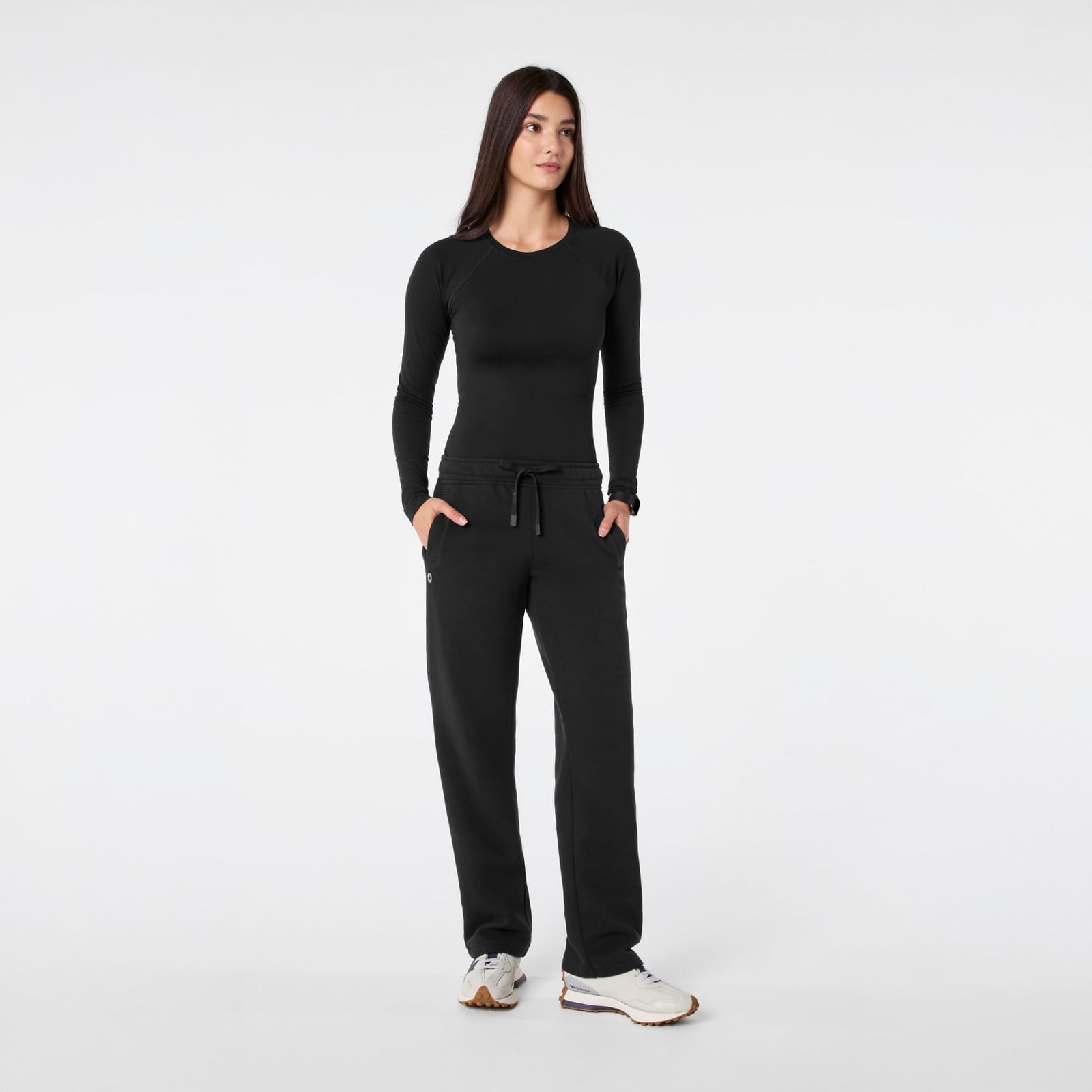 Drawstring Waist Sweatpants With Long-Sleeve Top — Aesthetic Black Sweatpants Outfit