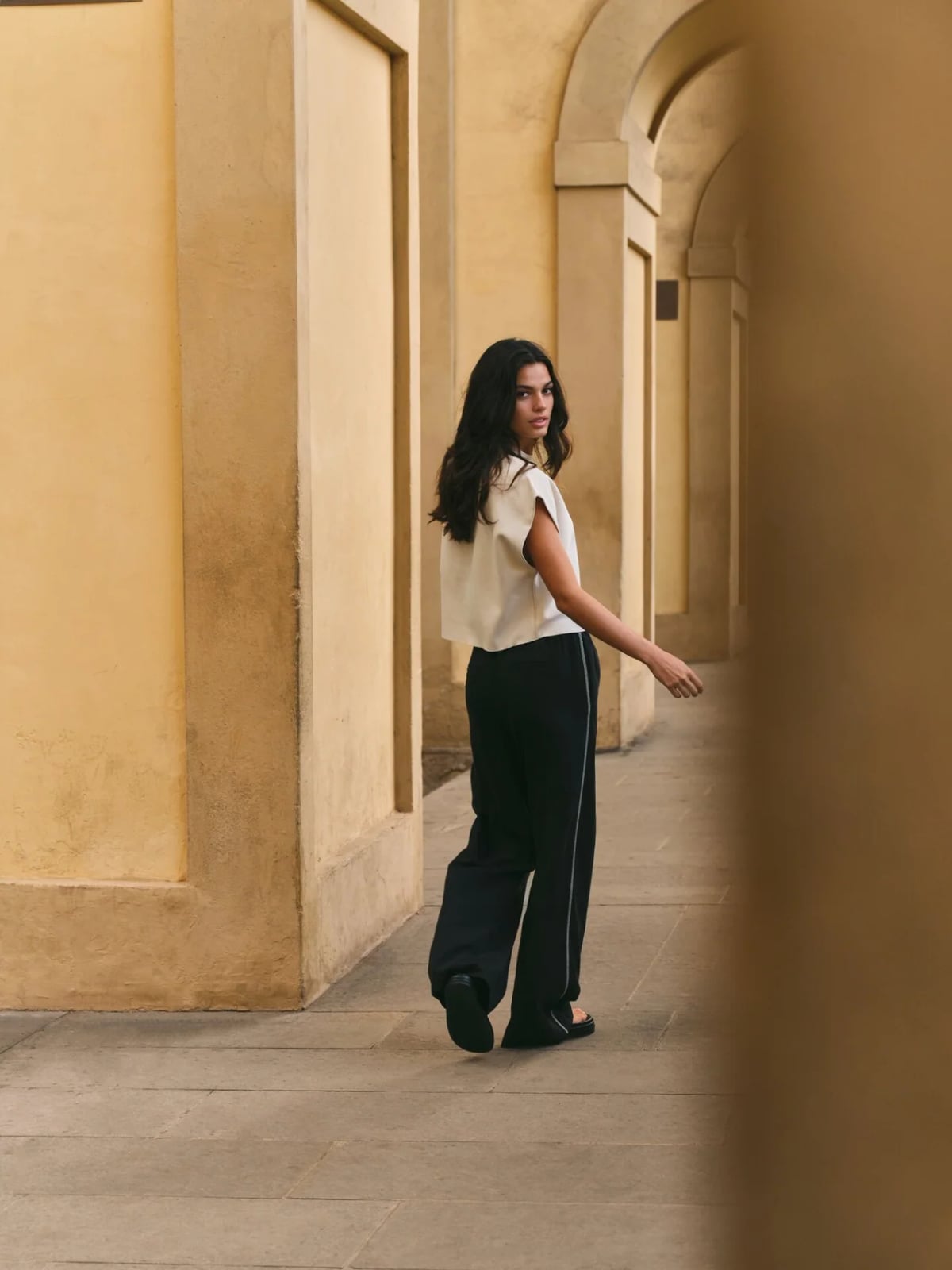 Contrast Piping Sweatpants With Sleeveless Top and Wide-Leg Trousers — Aesthetic Black Sweatpants Outfit
