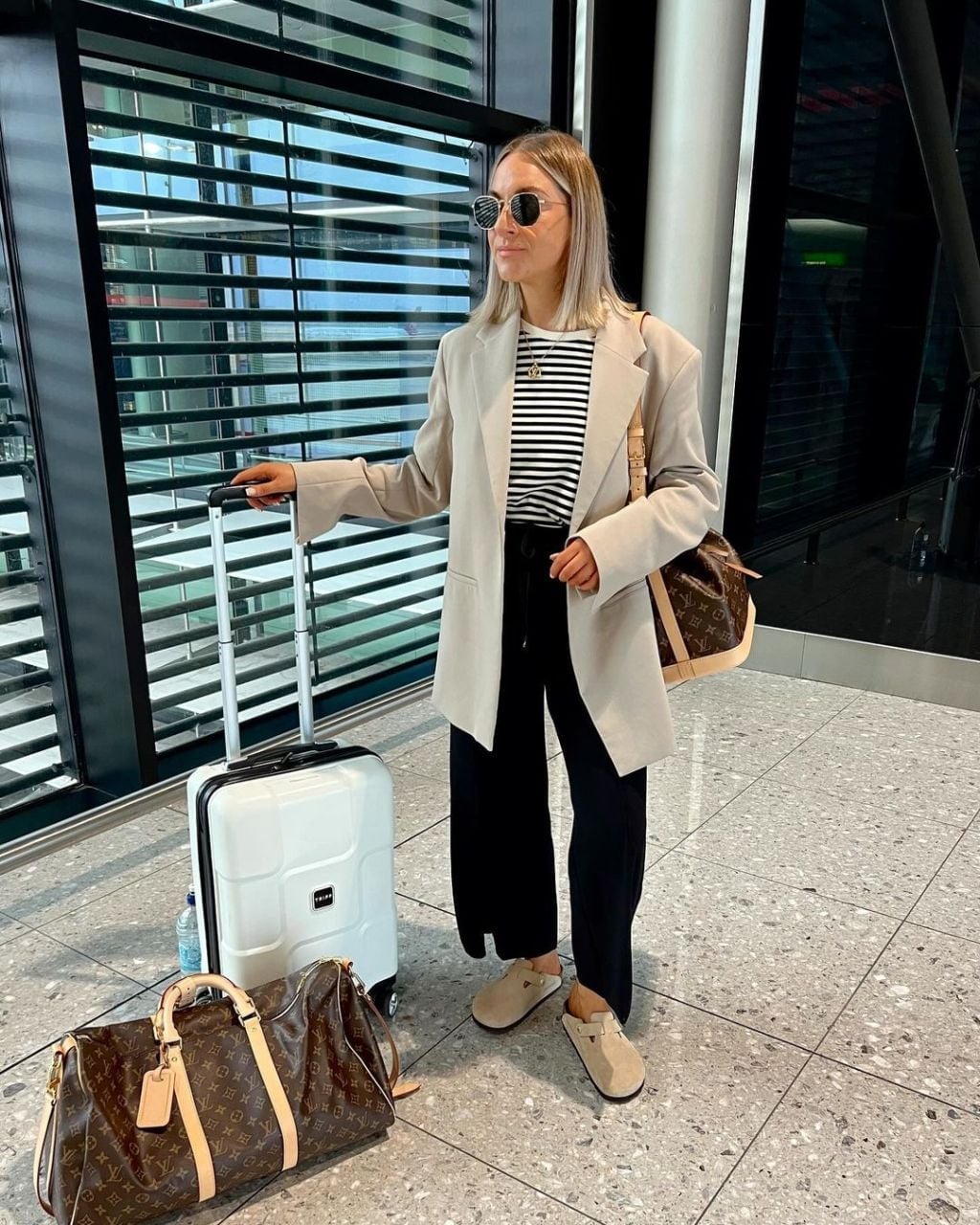 Beige Blazer With Striped Tee And Black Pants — Aesthetic Black Sweatpants Outfit