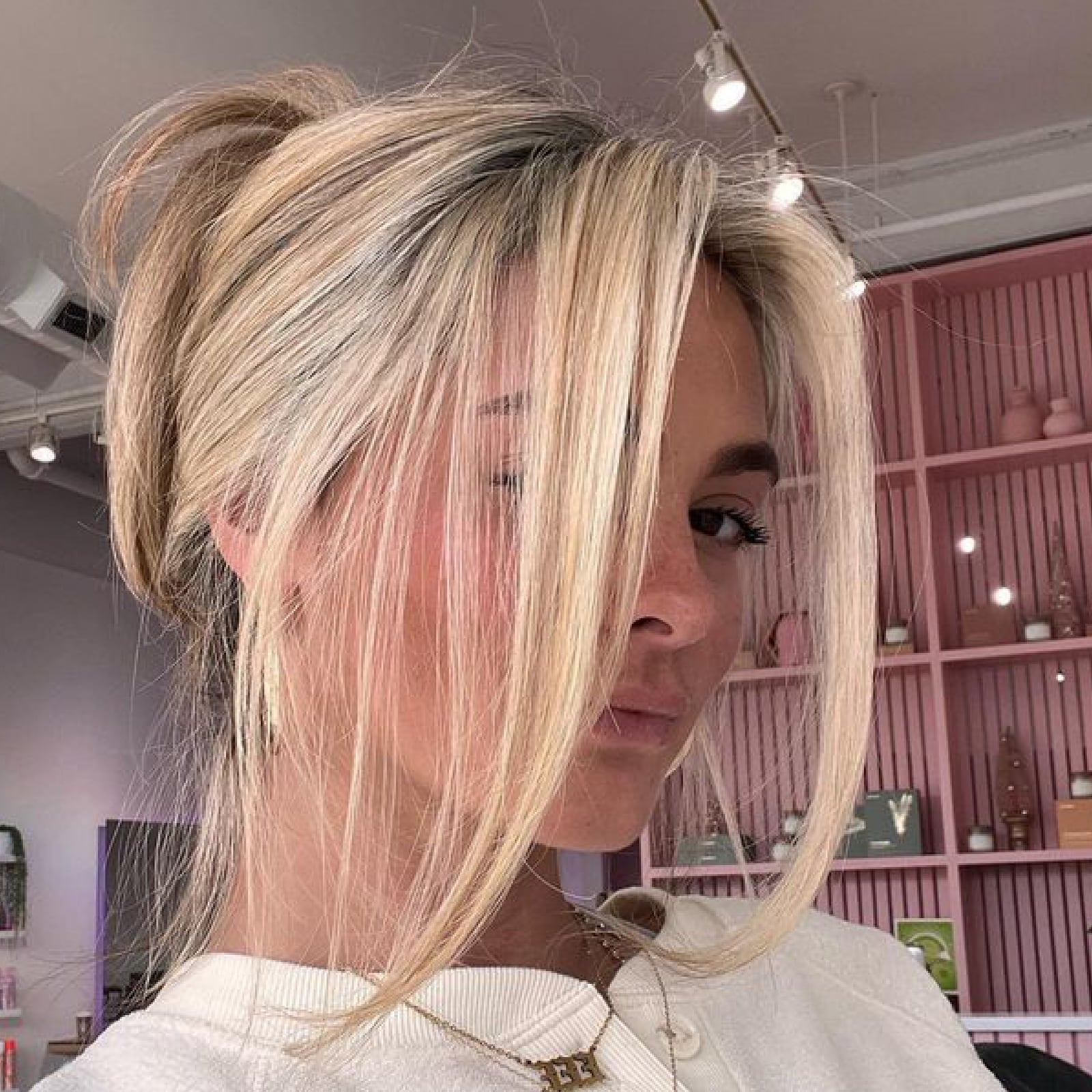 Mid-Back Ash Blonde With Face-Framing Layers Mid-Back Ash Blonde With Face-Framing Layers — Aesthetic Blonde Hair