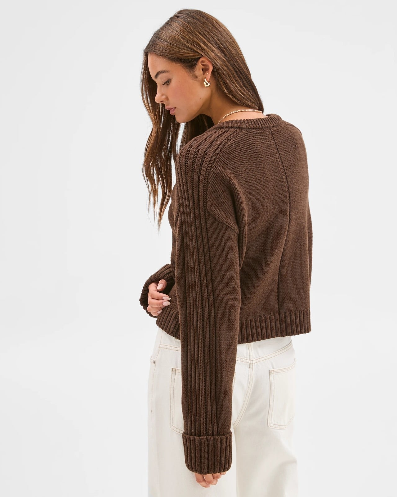 Brown Knit Cardigan with Ribbed Sleeve Details Brown Knit Cardigan with Ribbed Sleeve Details — Aesthetic Brown Cardigan Outfit