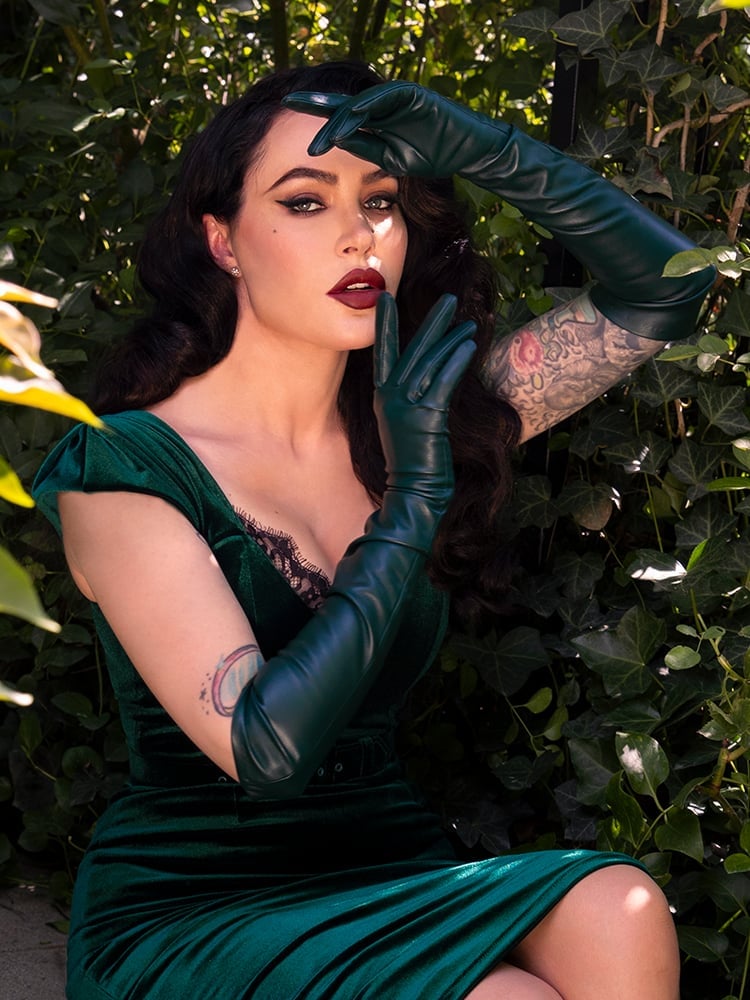 Dark Green Velvet Fitted Dress with Opera Gloves Dark Green Velvet Fitted Dress with Opera Gloves — Aesthetic Dark Green Dress