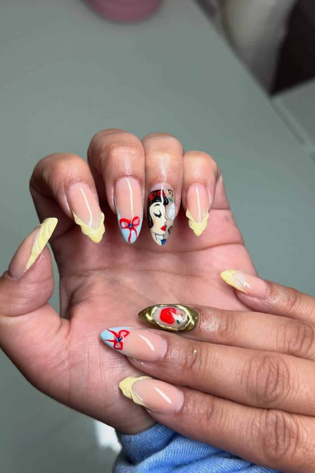 Medium Almond Snow White Portrait French — Aesthetic Disney Nails
