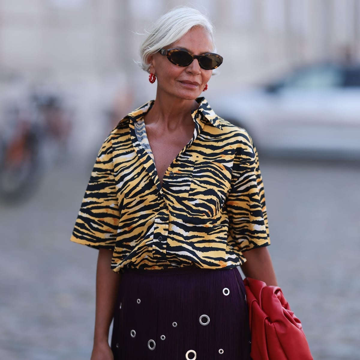 Tiger Print Shirt with Purple Textured Skirt and Red Handbag Tiger Print Shirt with Purple Textured Skirt and Red Handbag — Aesthetic Feminine Outfits