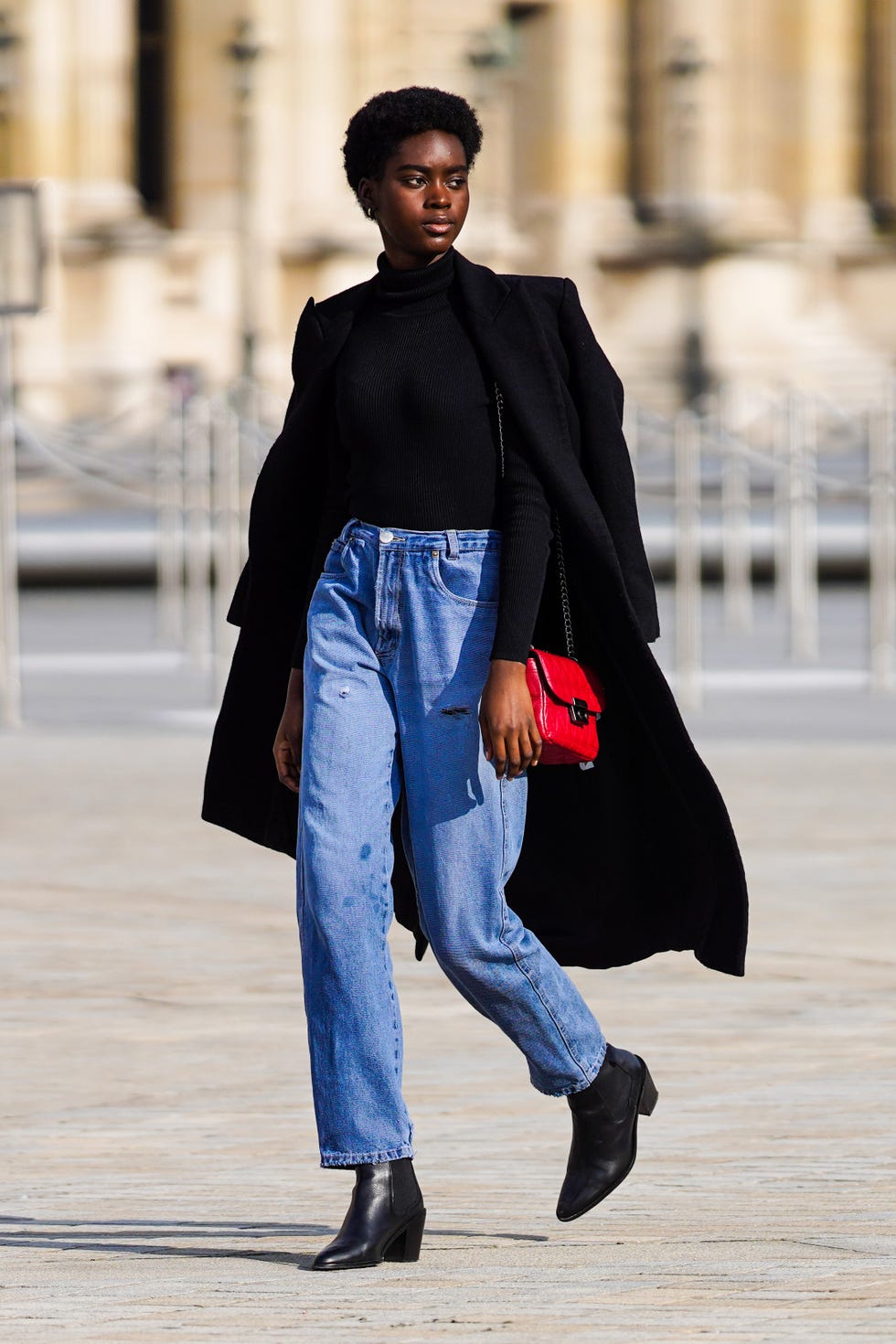 Oversized Coat and Turtleneck Combination Oversized Coat and Turtleneck Combination — Aesthetic Going Out Outfits
