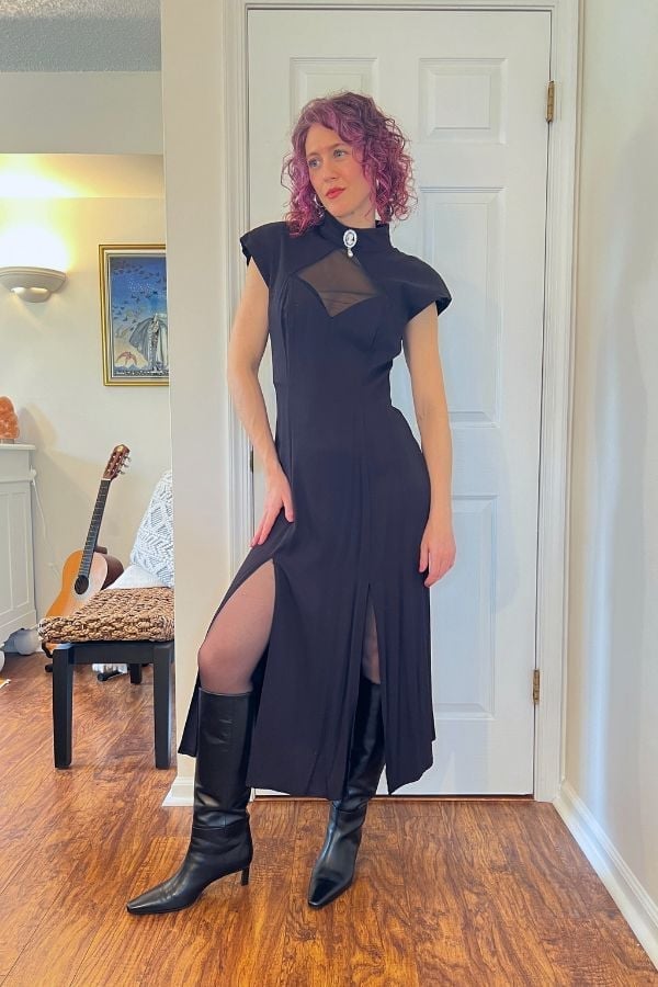 Fitted Midi Dress with High Slits and Sheer Tights Fitted Midi Dress with High Slits and Sheer Tights — Aesthetic Going Out Outfits Night