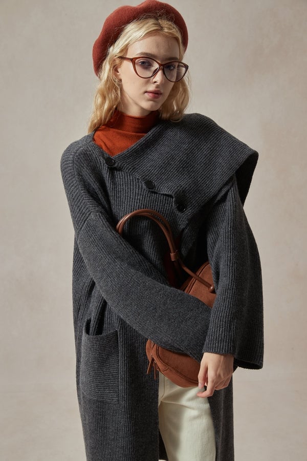 Oversized Grey Ribbed Knit Cardigan Over Rust Turtleneck Oversized Grey Ribbed Knit Cardigan Over Rust Turtleneck — Aesthetic Grey Sweater Outfit