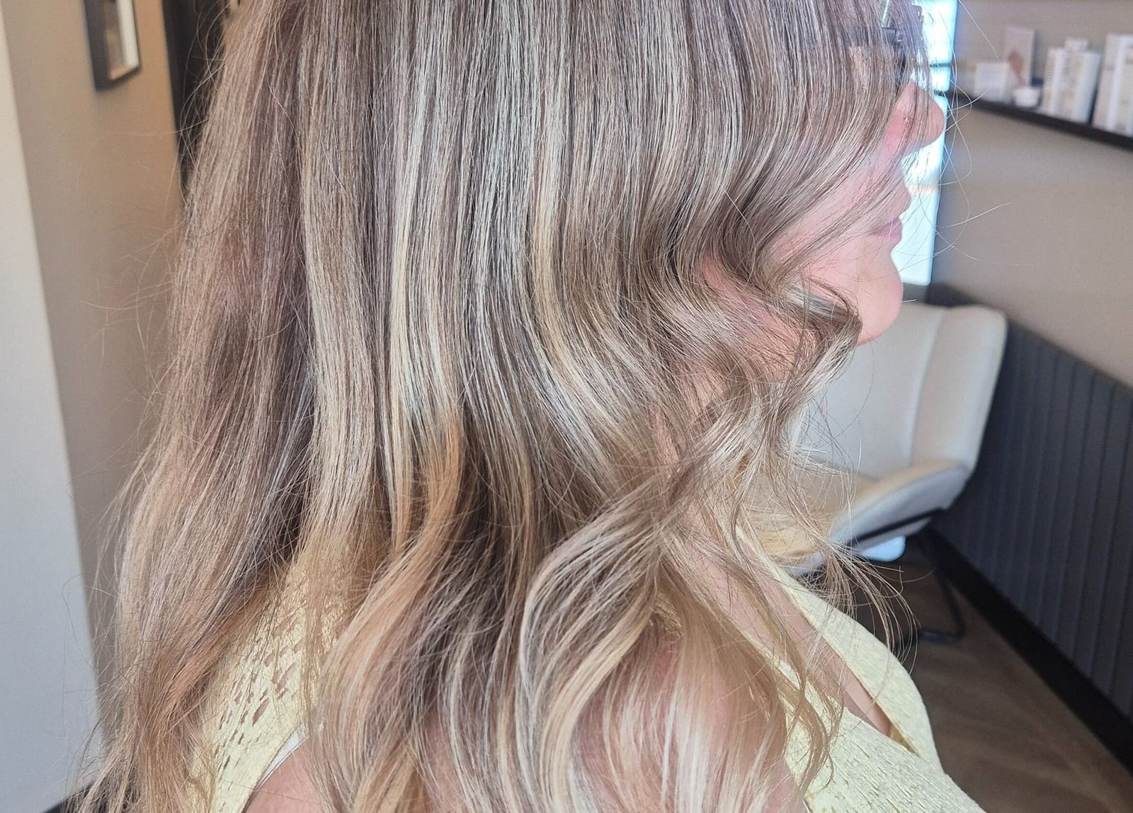 Collarbone Ash Blonde With Lighter Balayage Highlights — Aesthetic Highlighting Hair