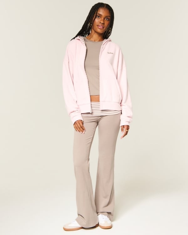 Pink Zip-Up Hoodie Layered Over T-Shirts with Flared Pants Pink Zip-Up Hoodie Layered Over T-Shirts with Flared Pants — Aesthetic Hoodie Outfits Women