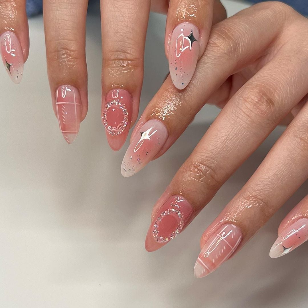Medium Almond Pink Gradient Geometric Line Nails, Close-Up Take — Aesthetic Korean Nail Art