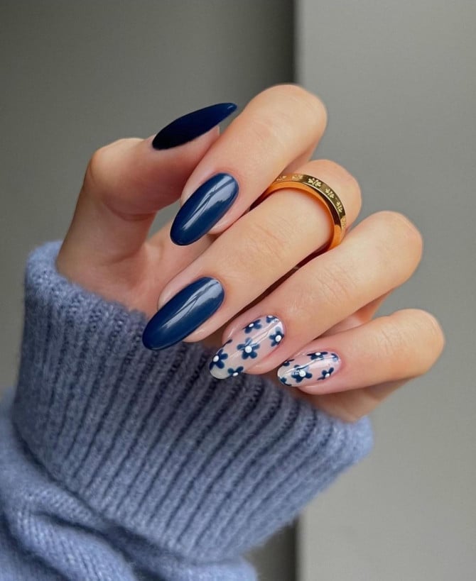Medium Almond Deep Blue Floral Art Nails — Aesthetic Korean Nail Art