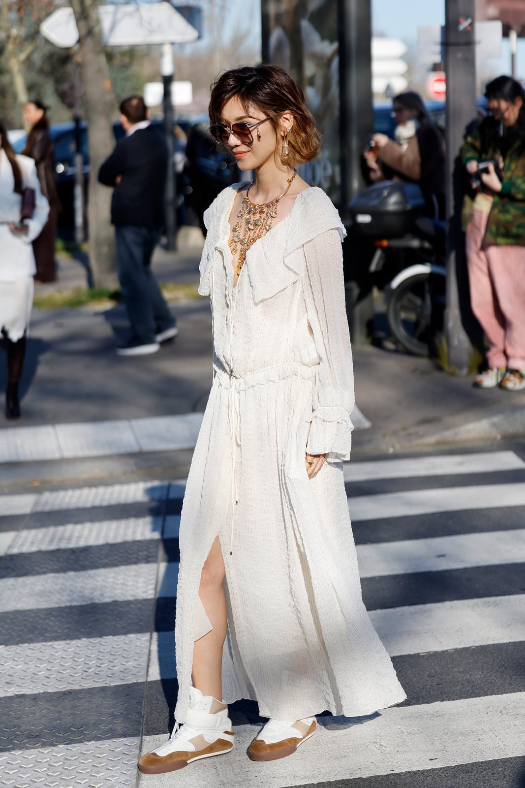 White Long Sleeve Linen Maxi Dress Street Style White Long Sleeve Linen Maxi Dress Street Style — Aesthetic Linen Dress