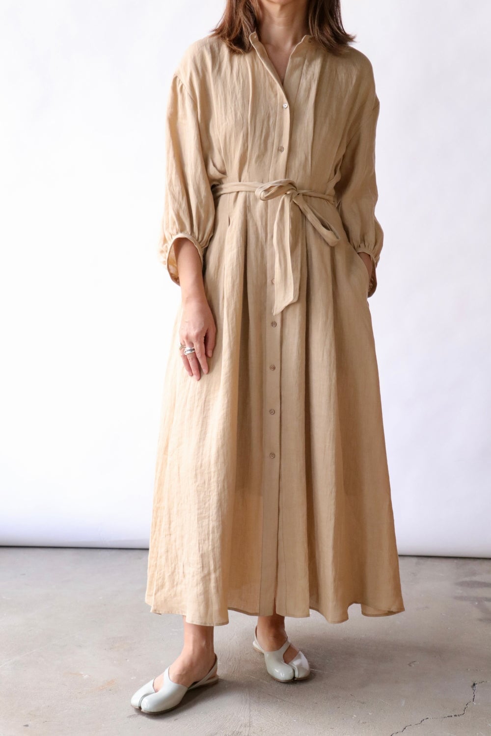 Beige Oversized Linen Maxi Dress with Poet Sleeves Beige Oversized Linen Maxi Dress with Poet Sleeves — Aesthetic Linen Dress