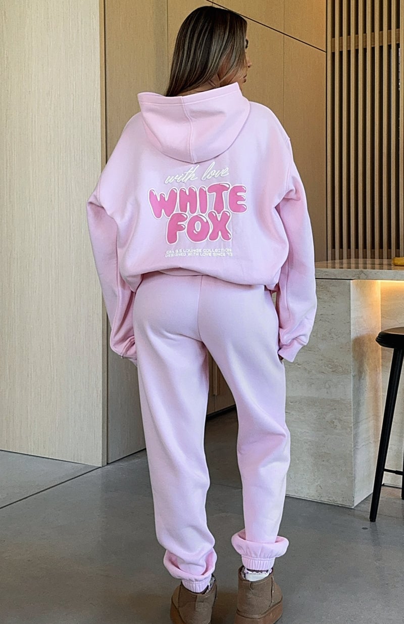 Light Pink Athleisure Set With Hoodie and Sweatpants Light Pink Athleisure Set With Hoodie and Sweatpants — Aesthetic Pink Hoodie Outfit