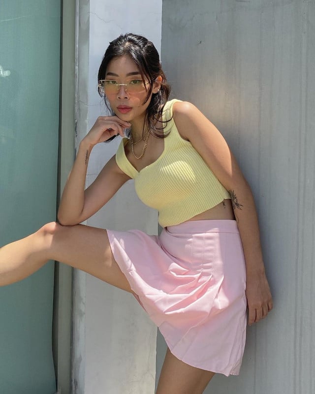 Pastel Pink Wrap Skirt with a Yellow Knit Crop Top Pastel Pink Wrap Skirt with a Yellow Knit Crop Top — Aesthetic Pink Skirt Outfit