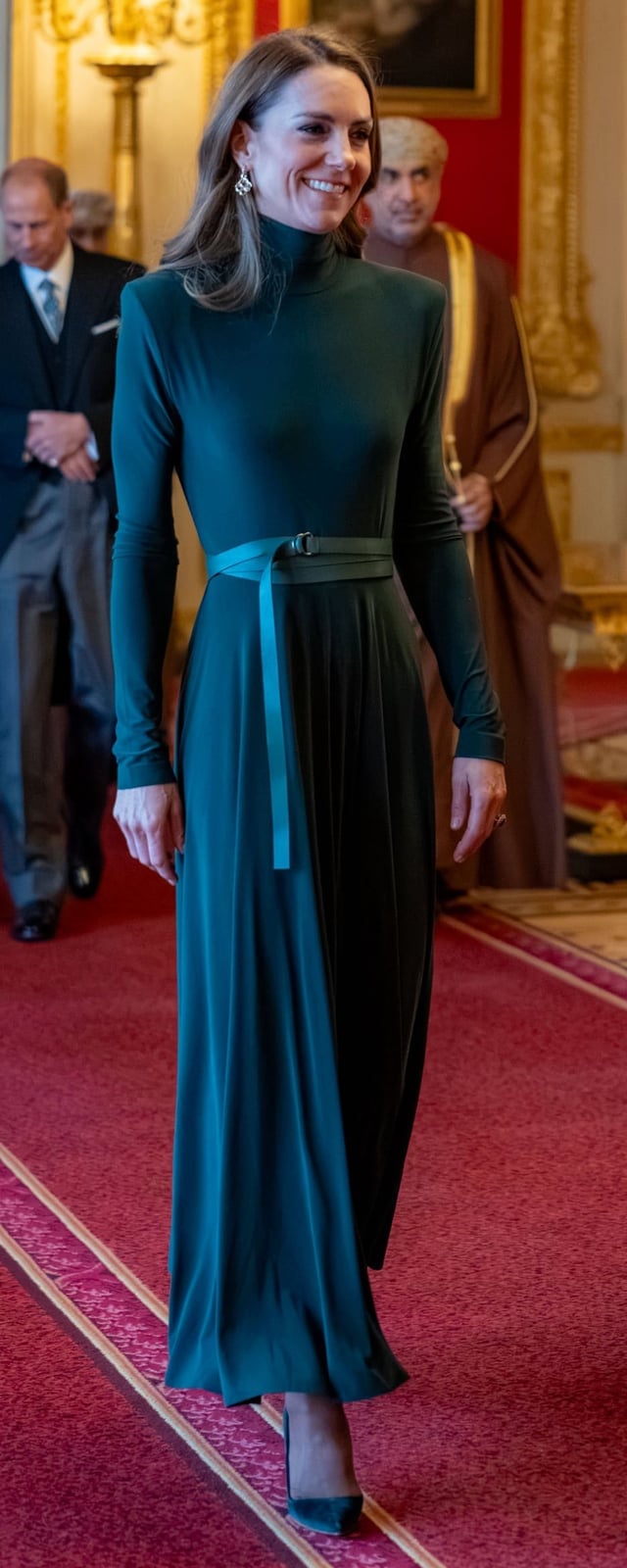 Dark Green Long-Sleeved Column Maxi Dress — Aesthetic Queen Dress